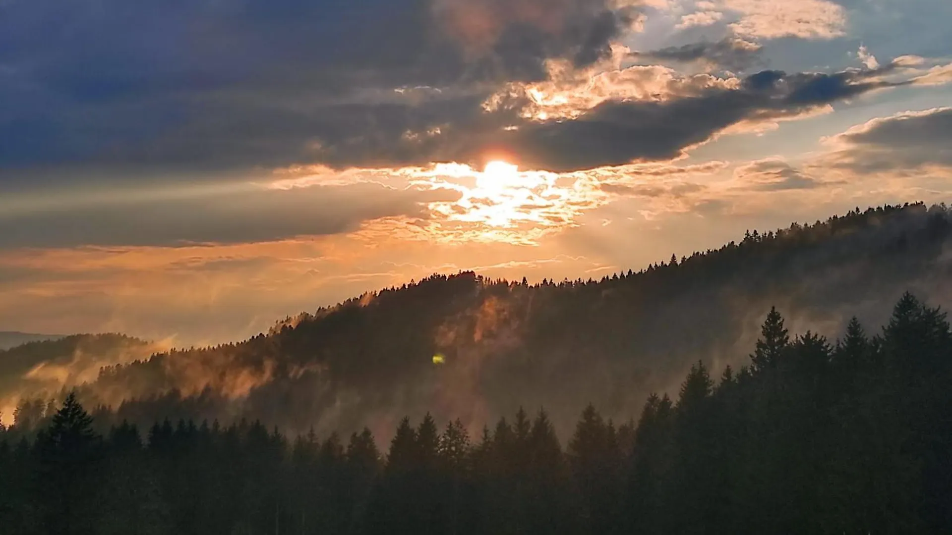 Sonnen-Juwel - Hallenbad-Sauna-2 Getrennte Schlafbereiche-Direkt An Der Skipiste Missen-Wilhams
